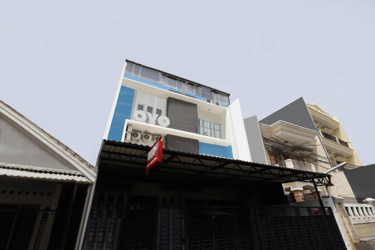 Oyo 345 Wynne Residence Джакарта Екстериор снимка