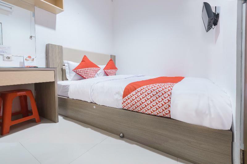 Oyo 345 Wynne Residence Джакарта Екстериор снимка
